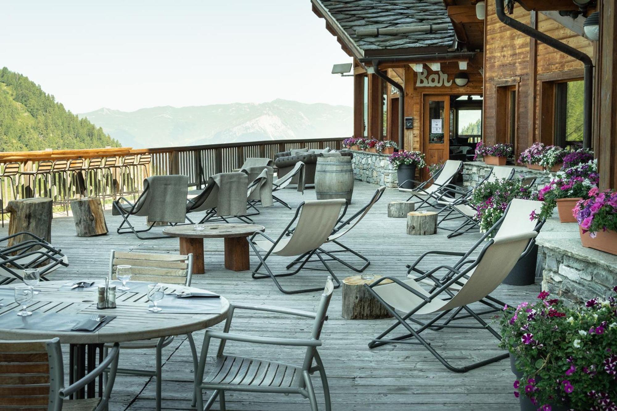 Hotel Carlina By Les Etincelles La Plagne Bagian luar foto